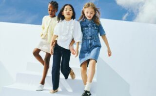 Sartorial Play : la nouvelle collection Printemps 2025 de H&M Kids allie chic et espièglerie